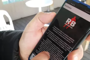 ΦΩΤΟΣ/Έτοιμο το Red Button 