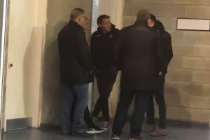 (ΦΩΤΟΣ) Αποχώρησαν απογοητευμένοι