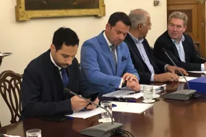 Η σύσκεψη στο Προεδρικό (φώτος/βίντεο)