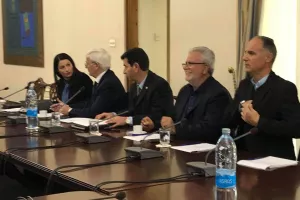 Η σύσκεψη στο Προεδρικό (φώτος/βίντεο)