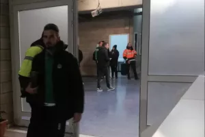 (ΦΩΤΟΣ) Αποχώρησαν απογοητευμένοι