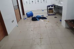 Εικόνες ντροπής... σε γήπεδο στην Κύπρο (φώτος)