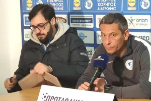 ΚΛΑΦΟΥΡΙΤΣ: "Είναι πιο εύκολο να παίζεις με την Ομόνοια παρά με τον Ολυμπιακό"