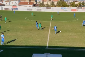 Δύο κόκκινες και μοιρασιά στην Αραδίππου (φώτος)
