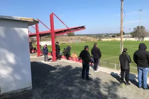 Έχει κόσμο αλλά...