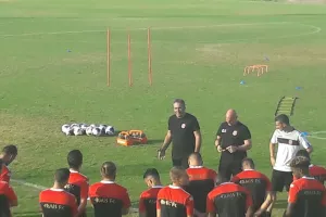 “Όλα όσα συμβαίνουν δεν μας αγγίζουν”