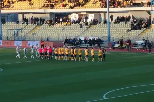 ΣΥΜΒΙΒΑΣΜΟΣ... με Μαΐντεβατς - Μποτεάκ (Φώτος)