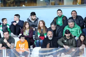 Ομόνοια/Ο κόσμος στο "Τσίρειο"