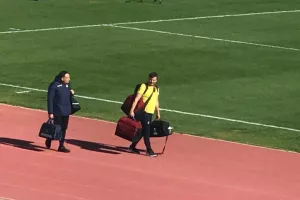 ΑΠΟΕΛ/Άφιξη στο "Στέλιος Κυριακίδης" (βίντεο-φώτος)