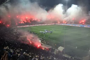 33 μήνες/Ήττα