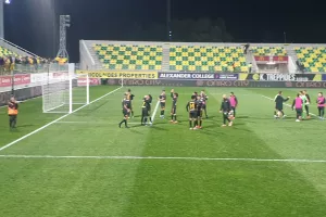 (ΒΙΝΤΕΟ/ΦΩΤΟΣ) Έστησαν πάρτι με τους ΑΕΛίστες!