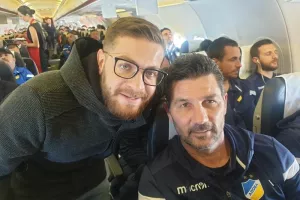 Με τον κόουτς!