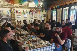 ΚΙΝΗΣΗ ψυχολογίας και συσπείρωσης (φώτος)