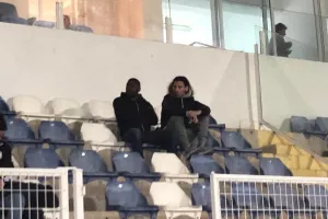 Απουσίες...