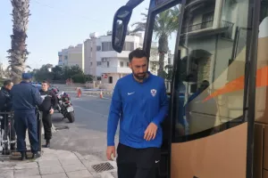 (ΦΩΤΟΣ) Η άφιξη της αποστολής της Ανόρθωσης