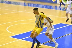 Εννιάρα το ΑΠΟΕΛ (φώτος)