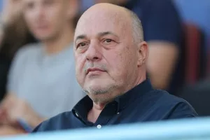 "Καθαρός ουρανός αστραπές δεν φοβάται"