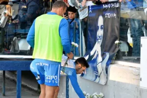 Συγκίνηση στο "ΠΑΠ" για τη Στέλλα... (φώτος)