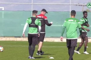 (ΒΙΝΤΕΟ) Πεντάλεπτο απ΄το Ηλίας Πούλλος 
