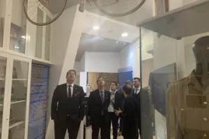 Στην Πράσινη Γραμμή και στο Μουσείο ΑΠΟΕΛ η Βασιλεία