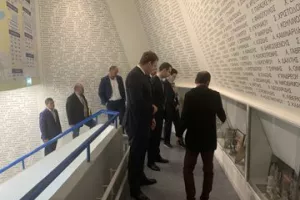 Στην Πράσινη Γραμμή και στο Μουσείο ΑΠΟΕΛ η Βασιλεία