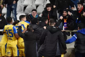Ματσάρα και τεσσάρα... απ' το 90' και μετά!! (φώτος)