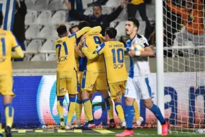 Ματσάρα και τεσσάρα... απ' το 90' και μετά!! (φώτος)