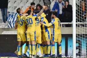 Ματσάρα και τεσσάρα... απ' το 90' και μετά!! (φώτος)