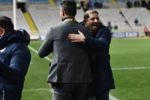 (ΦΩΤΟΣ) ΞΕΣΠΑΣΕ ο Ουζουνίδης στο τέλος!