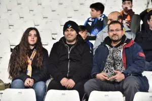 (ΦΩΤΟΡΕΠΟΡΤΑΖ) Ο κόσμος του ΑΠΟΕΛ στο ΓΣΠ