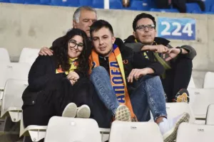(ΦΩΤΟΡΕΠΟΡΤΑΖ) Ο κόσμος του ΑΠΟΕΛ στο ΓΣΠ