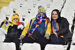 (ΦΩΤΟΡΕΠΟΡΤΑΖ) Ο κόσμος του ΑΠΟΕΛ στο ΓΣΠ
