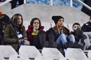 (ΦΩΤΟΡΕΠΟΡΤΑΖ) Ο κόσμος του ΑΠΟΕΛ στο ΓΣΠ
