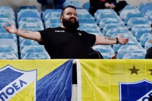 (ΦΩΤΟΡΕΠΟΡΤΑΖ) Ο κόσμος του ΑΠΟΕΛ στο ΓΣΠ