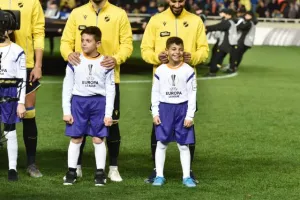 Άσχημη βραδιά και βαριά ήττα για ΑΠΟΕΛ (Φώτος)