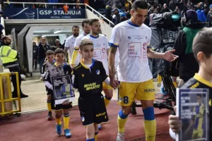 Ντέρμπι με λίγες φάσεις, χωρίς γκολ και... μοιρασιά (φώτος)