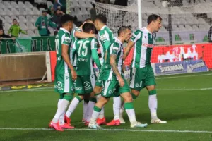 ΚΥΡΙΑΡΧΙΑ με τριάρα και... κερασάκι τον 16χρονο Λοΐζου! (Φώτος)