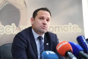 Ο ΠΑ.Σ.Π. έφερε το Red Button – Τα ΕΞΙ μέτρα που πρότεινε (φώτος)