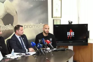 Ο ΠΑ.Σ.Π. έφερε το Red Button – Τα ΕΞΙ μέτρα που πρότεινε (φώτος)