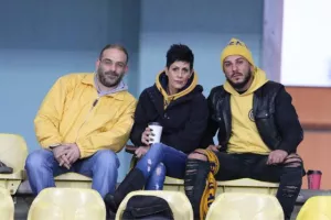 ΜΗΔΕΝ και… ΟΛΑ ανοιχτά! (φώτος)