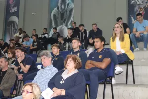 Απόλλων - ΑΕΛ: Αγκαλιασμένοι στο Λύκειο Πολεμιδιών (φώτος)