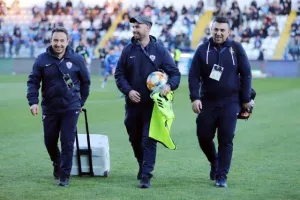 Τριάρα με ΤΖΙΜΗ και τώρα ΑΠΟΕΛ! (φώτος)