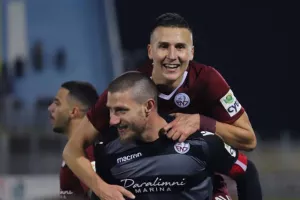 ΧΡΥΣΟ τρίποντο με Βαρέλα και ανατροπή στο 90'!! (φώτος)