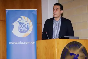ΚΟΥΜΑΣ: "Το VAR θα βοηθήσει όμως δεν θα λύσει όλα τα προβλήματα"