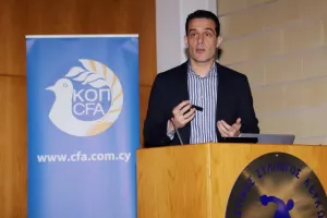 ΚΟΥΜΑΣ: "Το VAR θα βοηθήσει όμως δεν θα λύσει όλα τα προβλήματα"