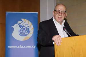 ΚΟΥΜΑΣ: "Το VAR θα βοηθήσει όμως δεν θα λύσει όλα τα προβλήματα"