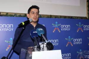 Η ΚΛΗΡΩΣΗ του κυπέλλου (Φώτος)