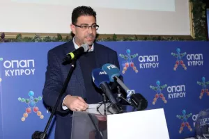 Η ΚΛΗΡΩΣΗ του κυπέλλου (Φώτος)
