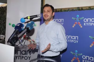 Η ΚΛΗΡΩΣΗ του κυπέλλου (Φώτος)