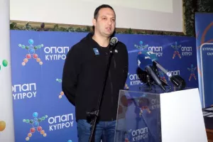 Η ΚΛΗΡΩΣΗ του κυπέλλου (Φώτος)